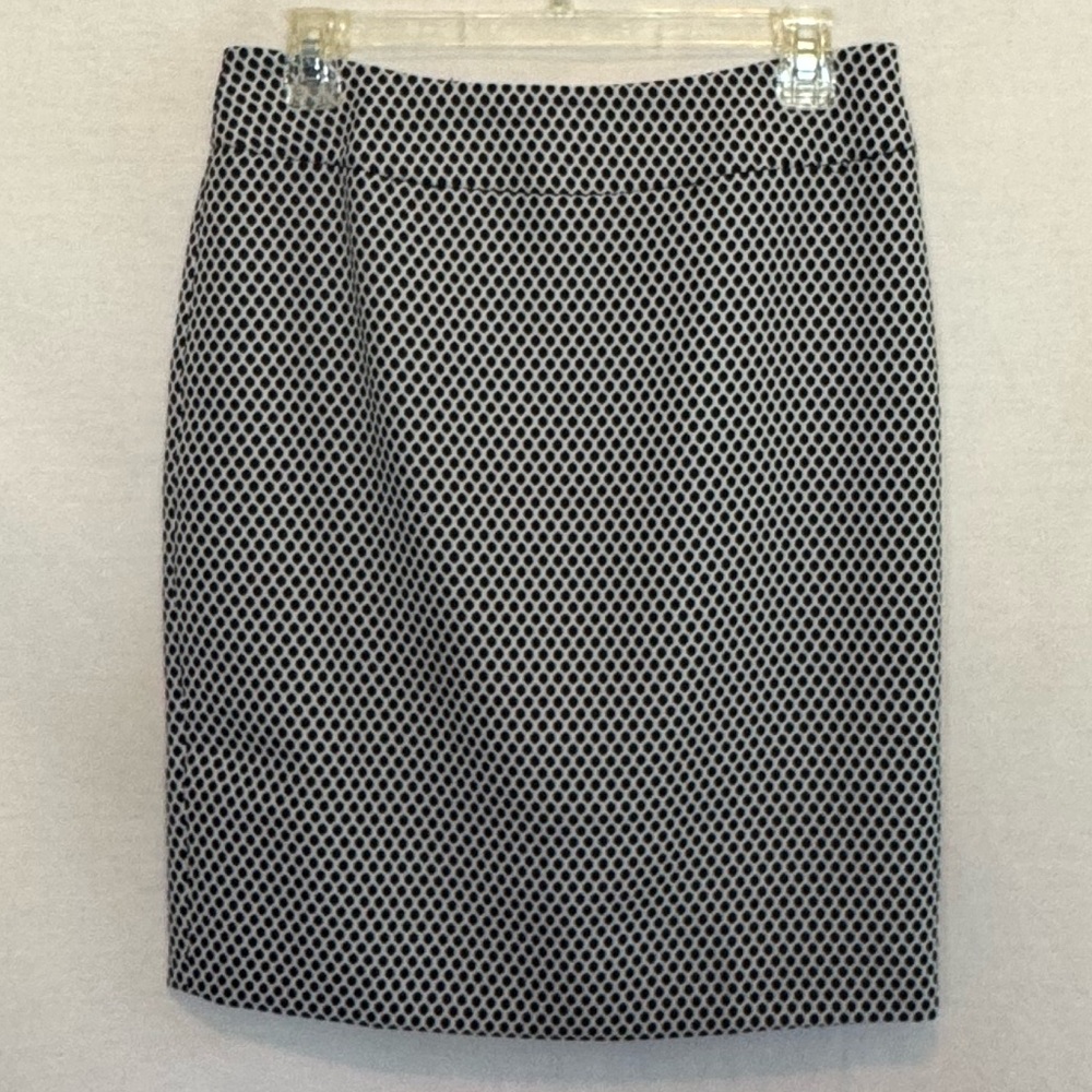 F-119 Kasper Black &‎ White Lined MIDI Skirt Size 2P